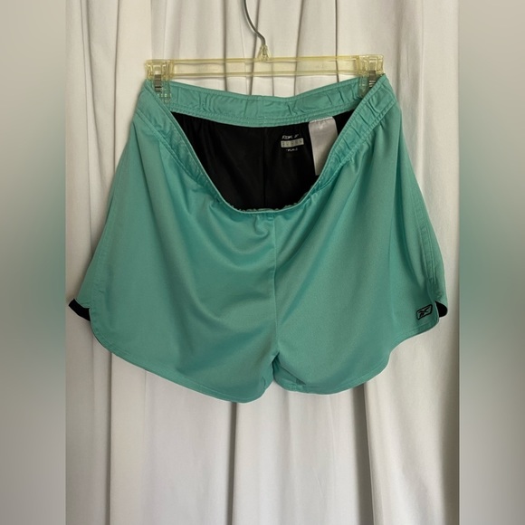 REEBOK Sz-M 80’s Sports Shorts in GUC- Everything Still Good, Even Tie & Elastic - Picture 3 of 11